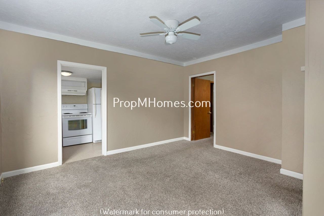 6721 Se 84th Ave - Photo 6 of 24