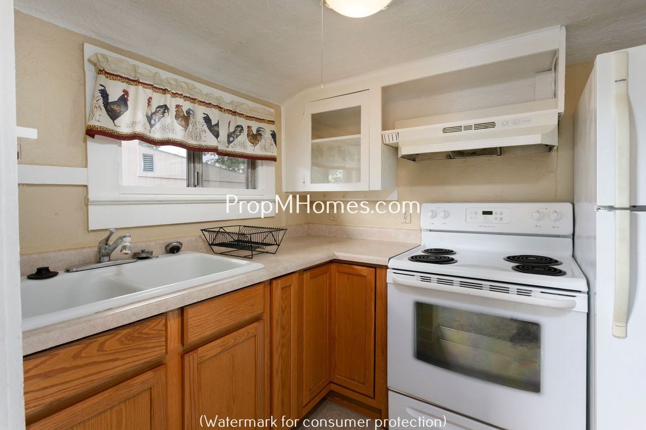 6721 Se 84th Ave - Photo 7 of 24