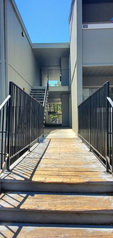 1333 N Camino Alto - Photo 2 of 14