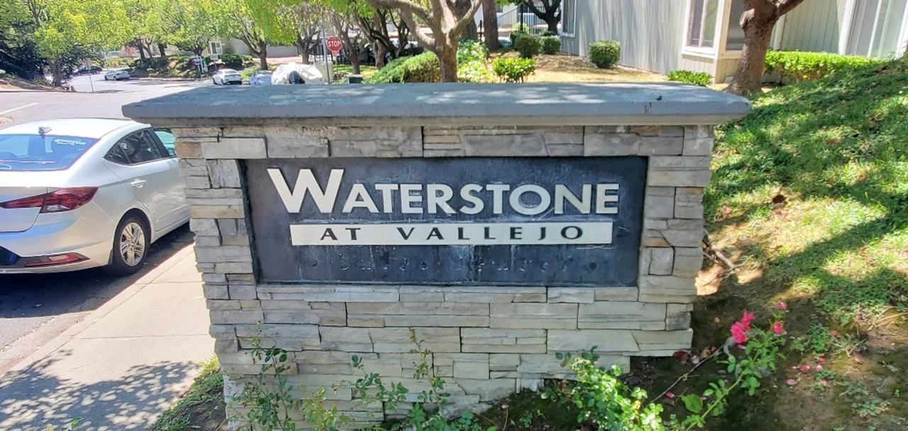 1333 N Camino Alto - Photo 3 of 14