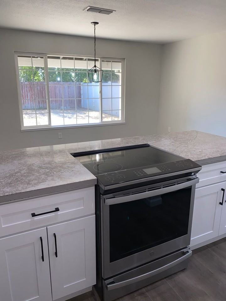 110 Wildflower Dr - Photo 3 of 14