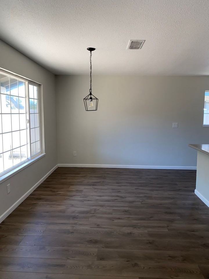 110 Wildflower Dr - Photo 6 of 14