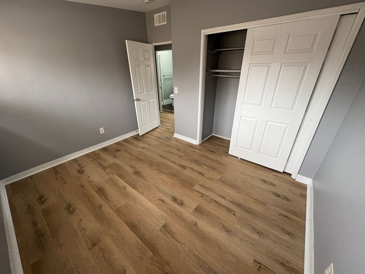 8437 January Ave - Photo 5 of 10