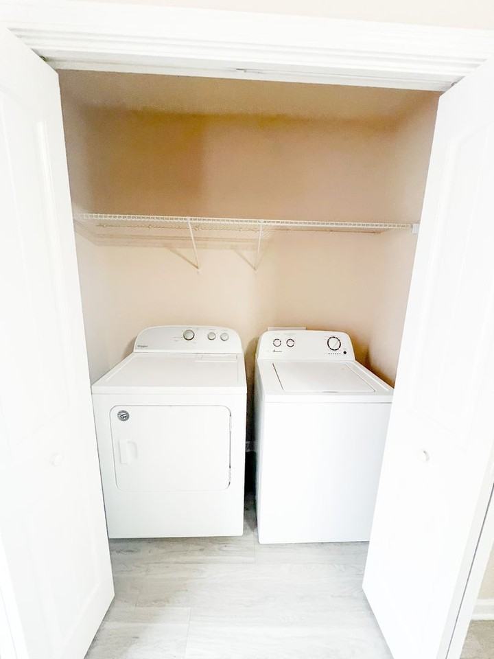 2264 Mccormick Ln - Photo 7 of 14