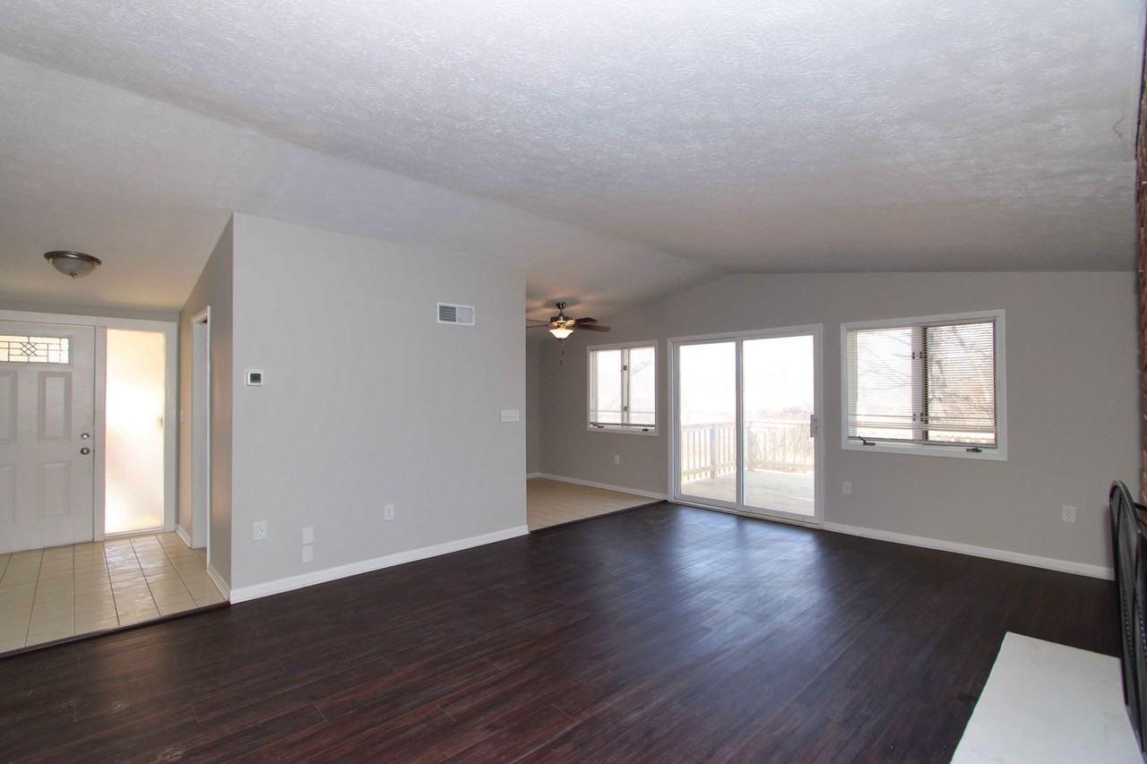 3130 Balsamridge Dr - Photo 2 of 30