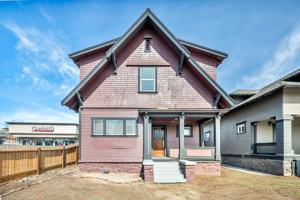 featured image of 35 W 8th St