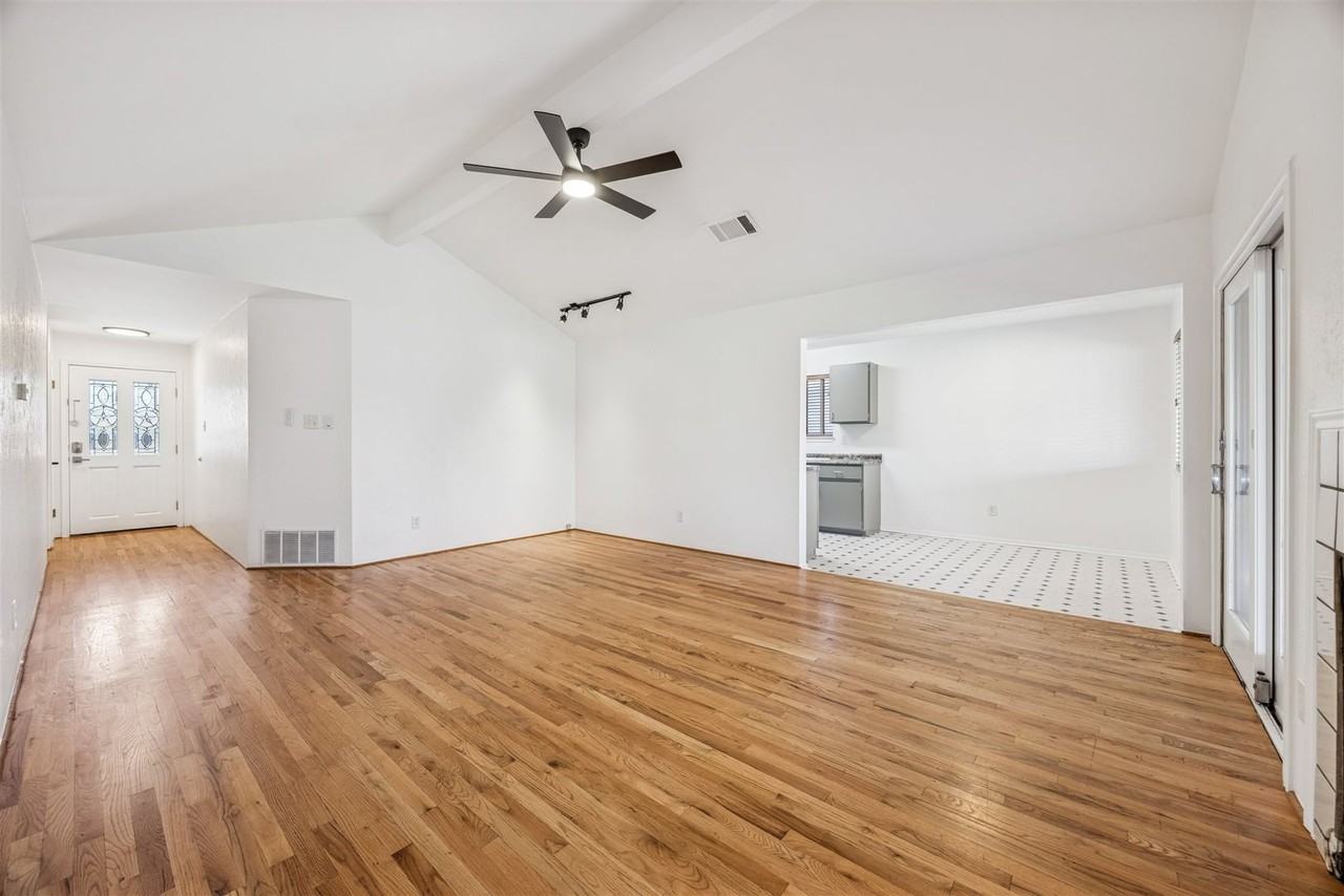 11506 Ruffed Grouse Dr - Photo 2 of 16