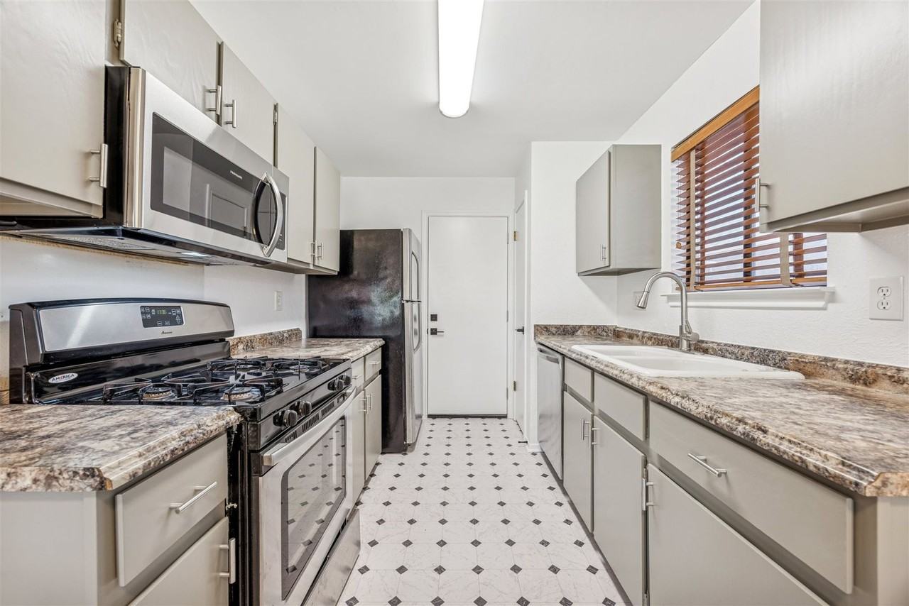 11506 Ruffed Grouse Dr - Photo 5 of 16