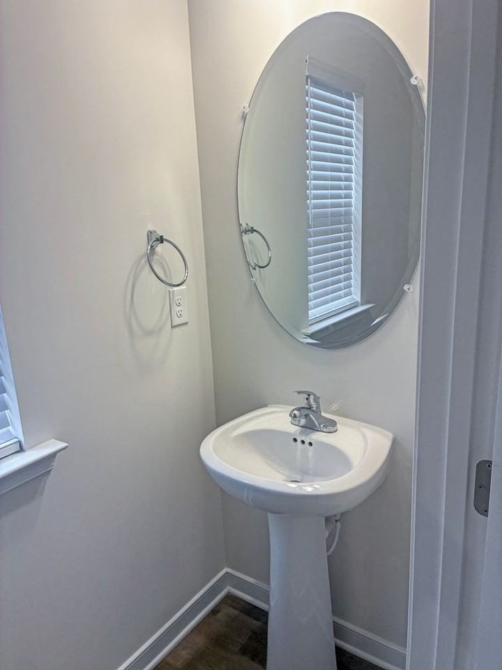 3396 Dewsberry Ln - Photo 3 of 17