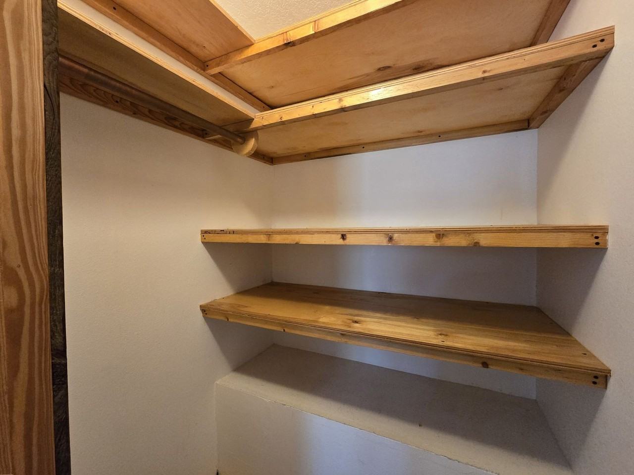 2230 45th St - Photo 5 of 50