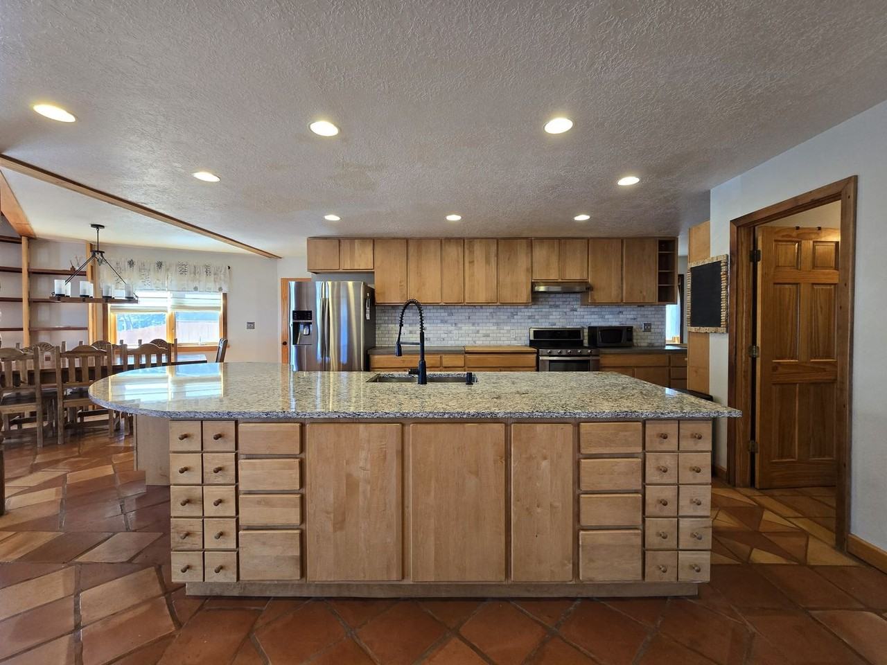 2230 45th St - Photo 6 of 50