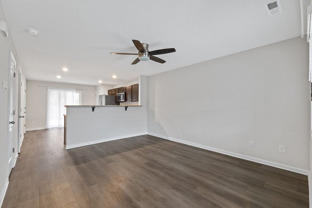 2056 Wiggins Village Dr - Photo 3 of 32