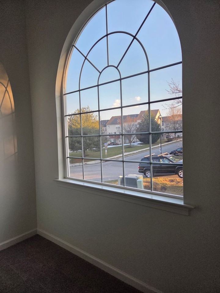 2670 Sultan Supreme Way - Photo 7 of 19