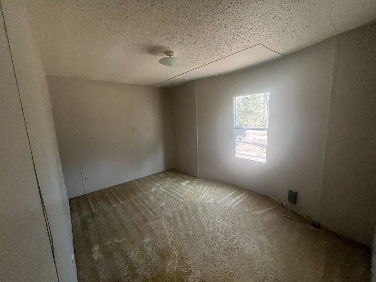 1413 Mill Rd - Photo 5 of 11