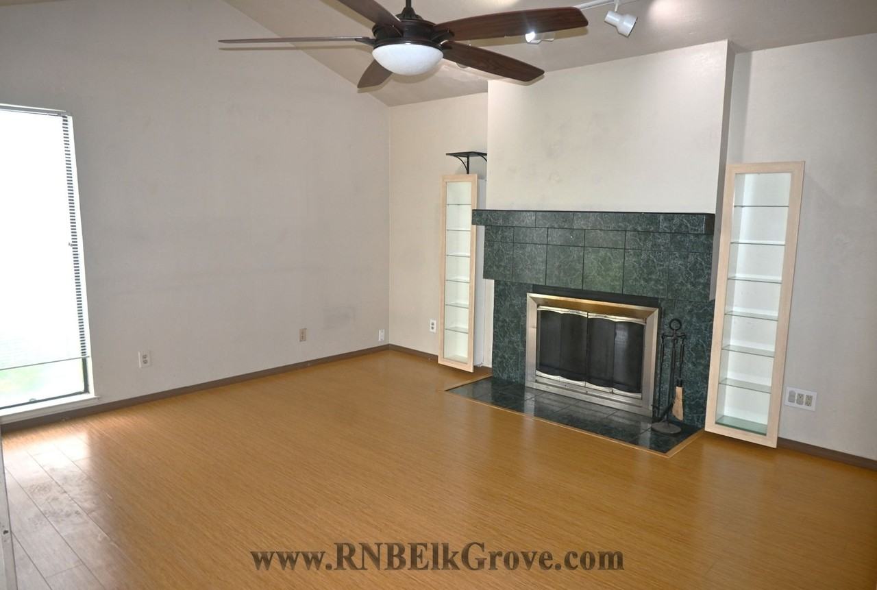 8648 Tiogawoods Dr - Photo 3 of 17