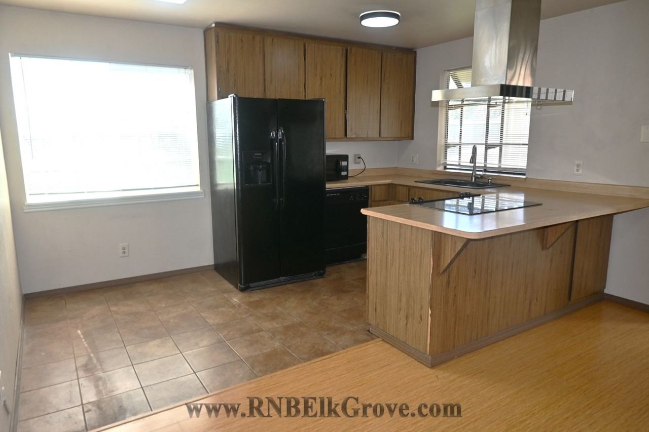 8648 Tiogawoods Dr - Photo 5 of 17