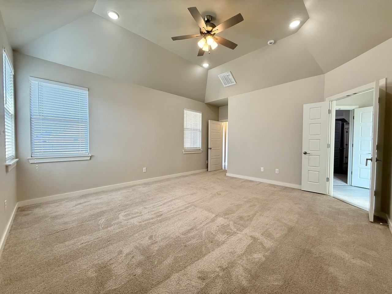 1421 Hickory Trl - Photo 7 of 21