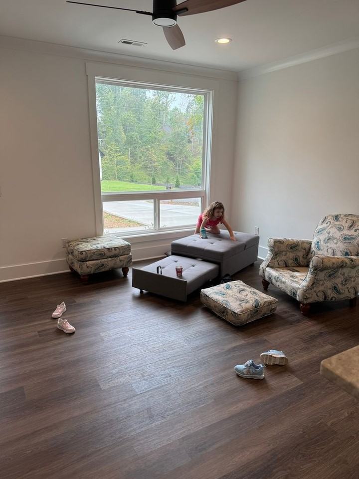 100 Plum Ct - Photo 3 of 9