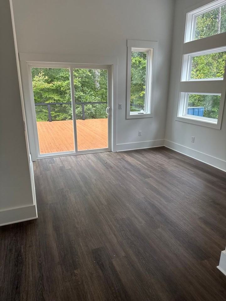 100 Plum Ct - Photo 6 of 9