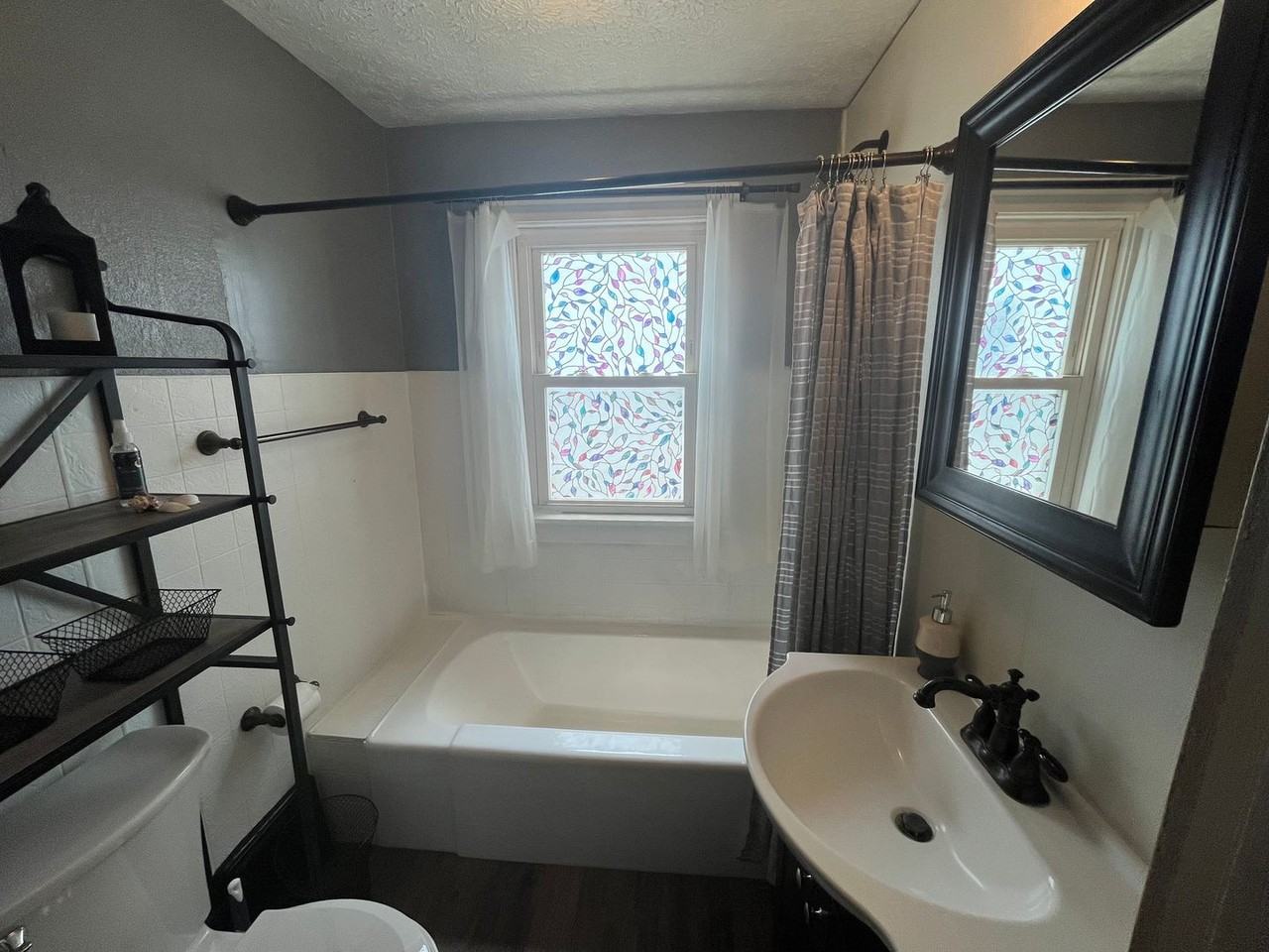 202 Goulding St - Photo 7 of 13