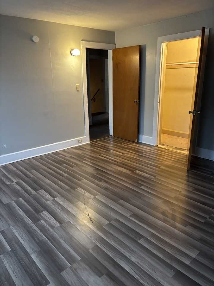 863 W Spruce St #1 - Photo 2 of 11