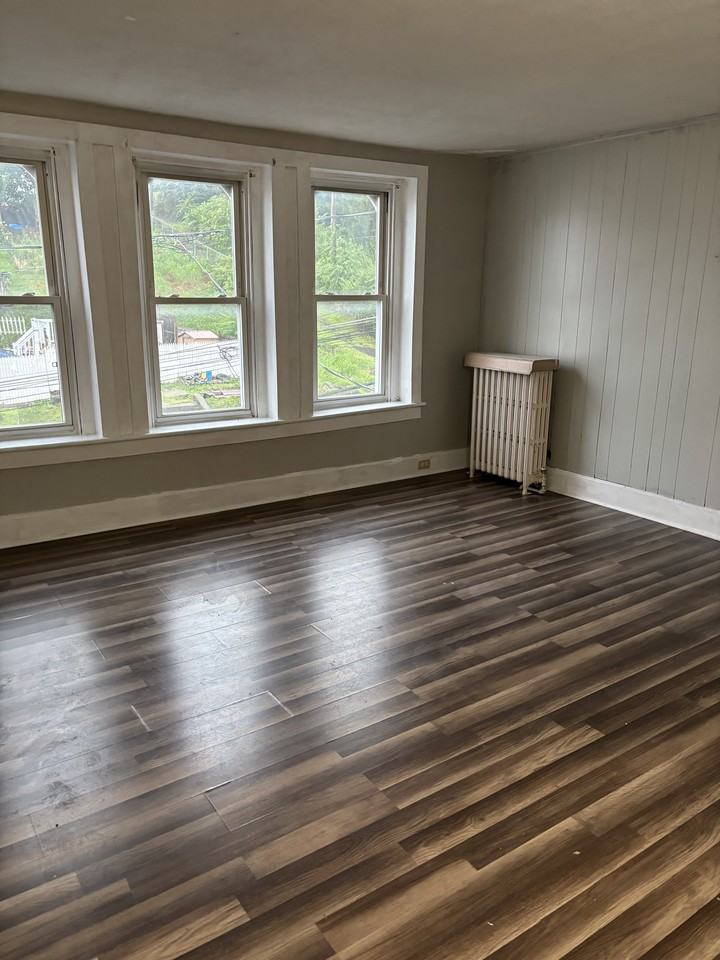 863 W Spruce St #1 - Photo 7 of 11