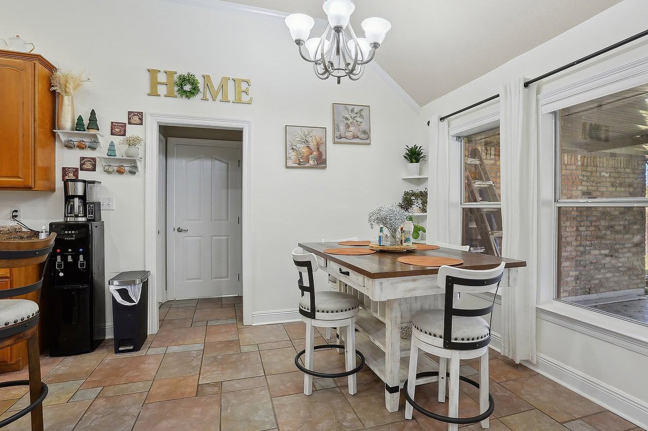 208 Annette Dr #1 - Photo 4 of 13