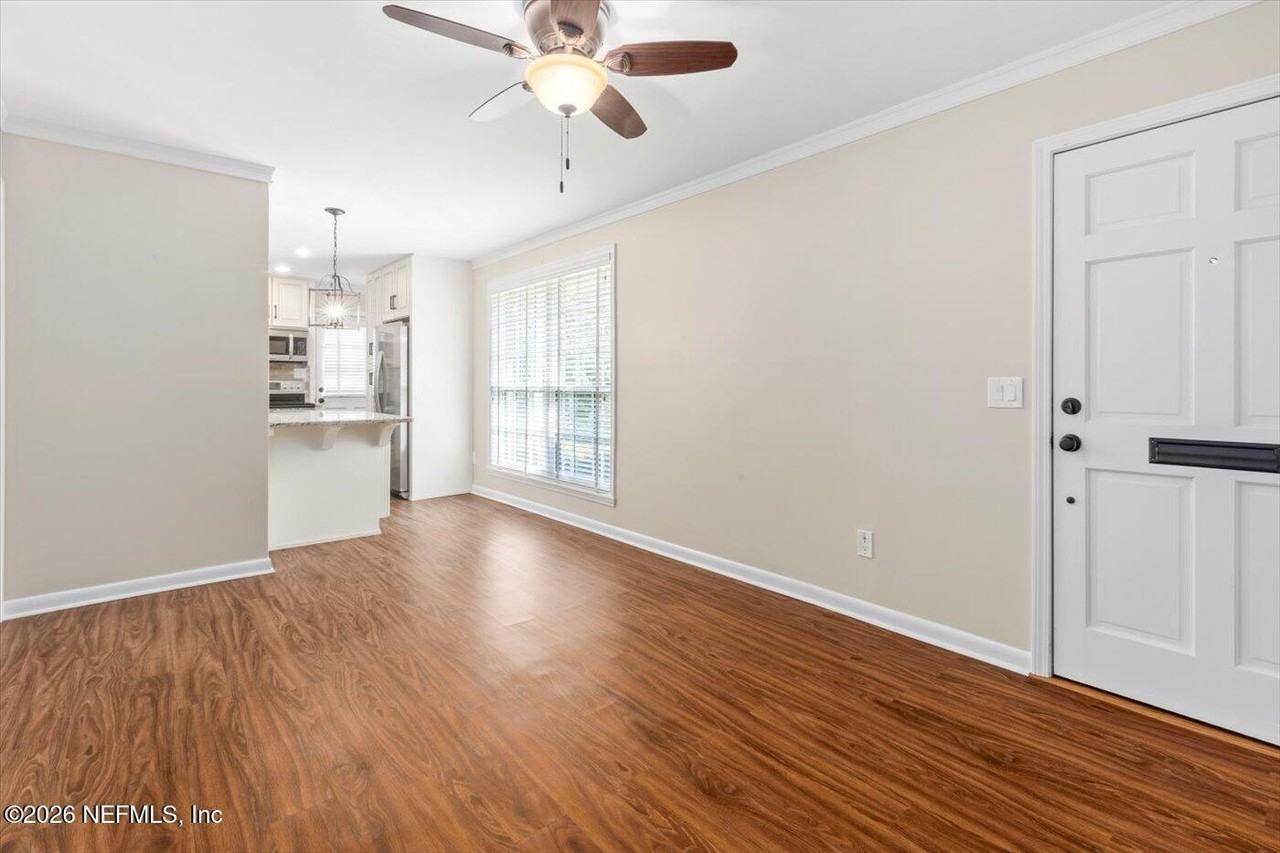 1686 Pine Grove Ave #1686 - Photo 2 of 11