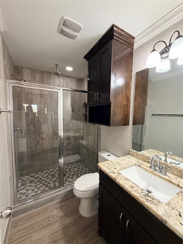 2005 Pasadena Blvd #2005 - Photo 3 of 20