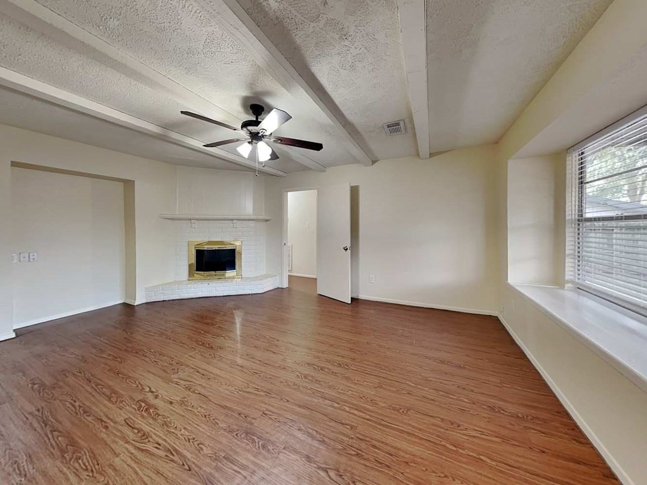 8502 Avington Rd #8502 - Photo 5 of 16