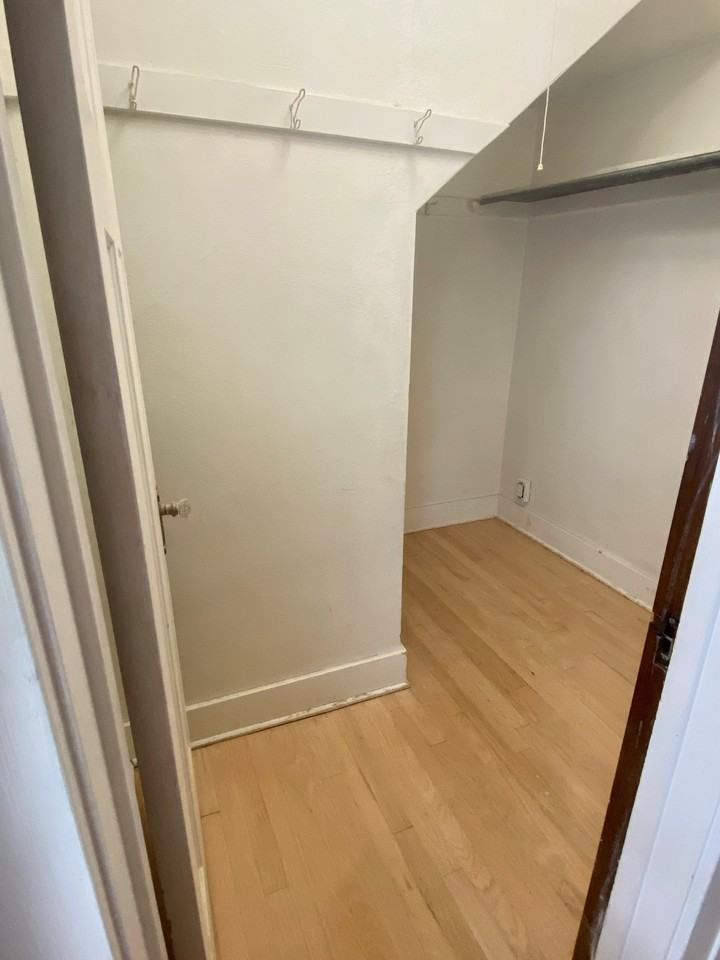 2179 S 83rd St #1stFL - Photo 5 of 10