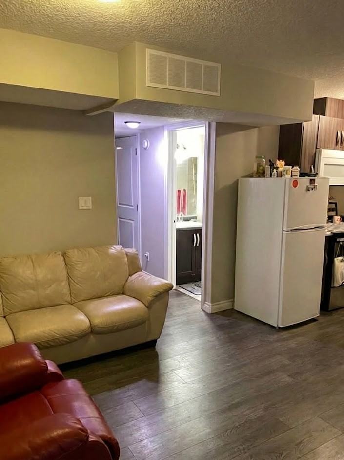 6688 Cardinal Road Southwest - Photo 6 of 12