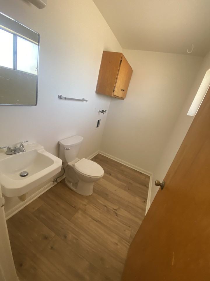 2855 S 1st Ave #1 - Photo 3 of 6