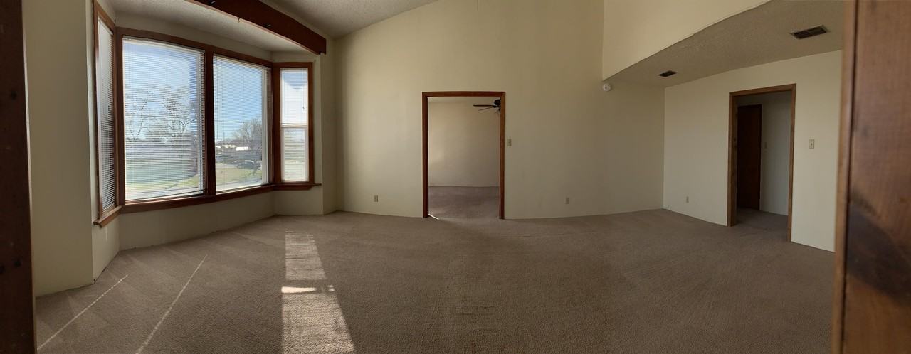 1800 E 6th St #C - Photo 6 of 12