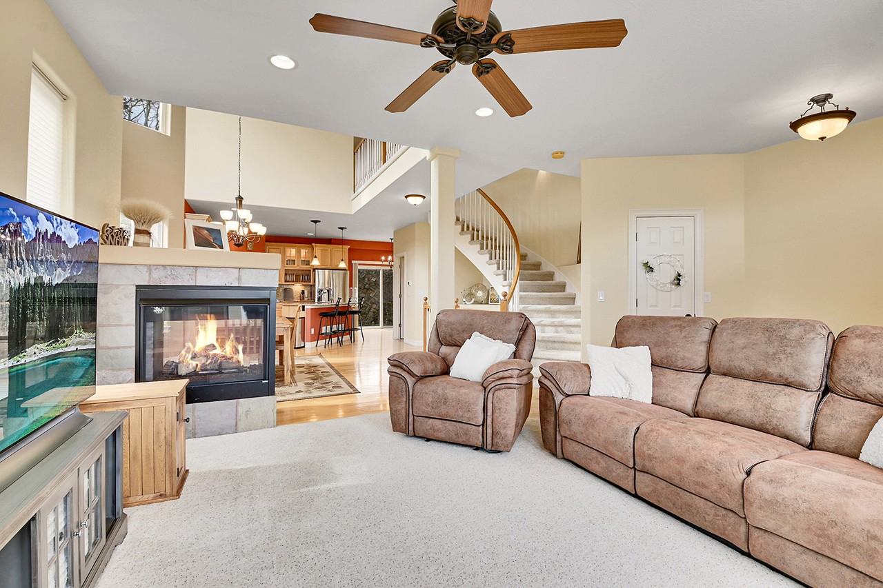 781 Martin Dr #1 - Photo 2 of 32