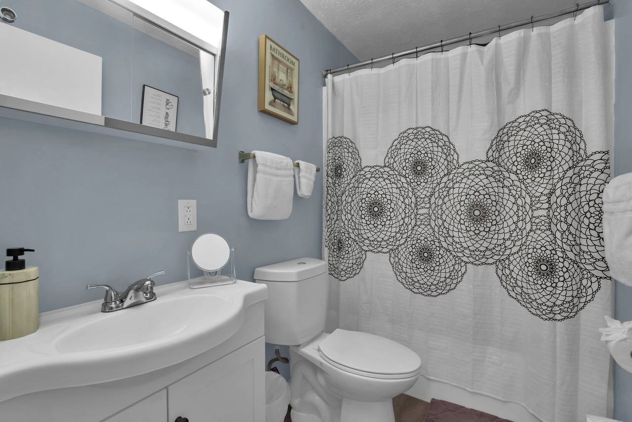 640 King St #640-5 - Photo 5 of 12