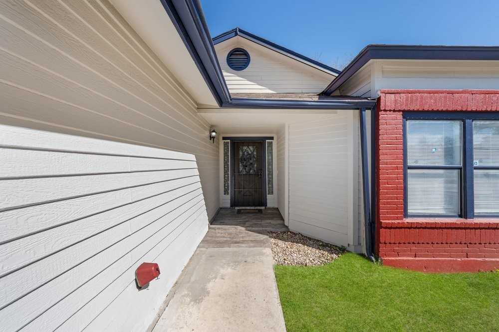 7919 Wayside Trl #1 - Photo 3 of 30