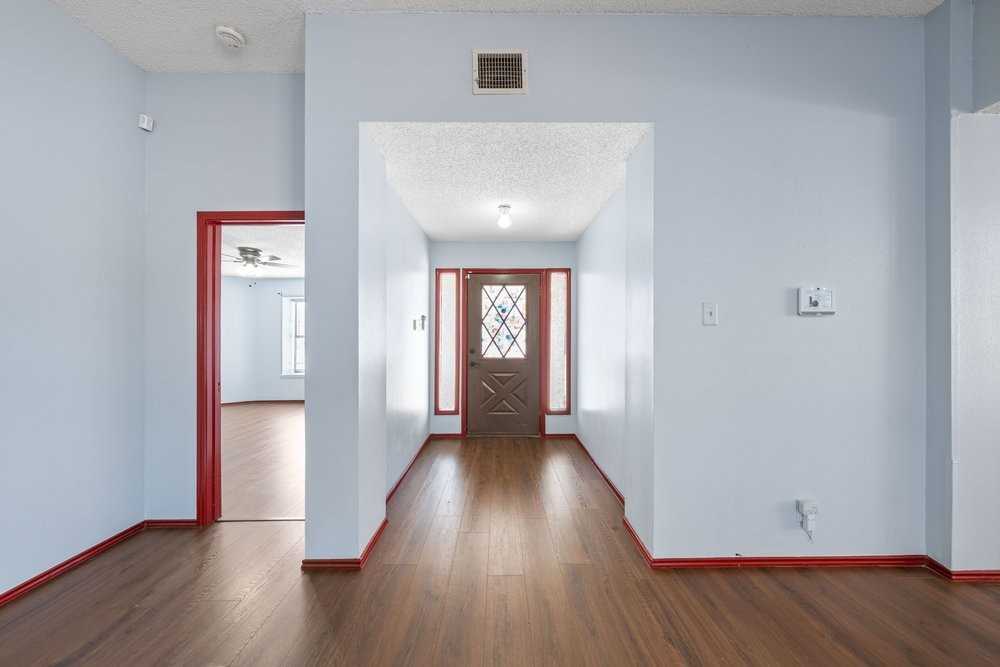 7919 Wayside Trl #1 - Photo 4 of 30