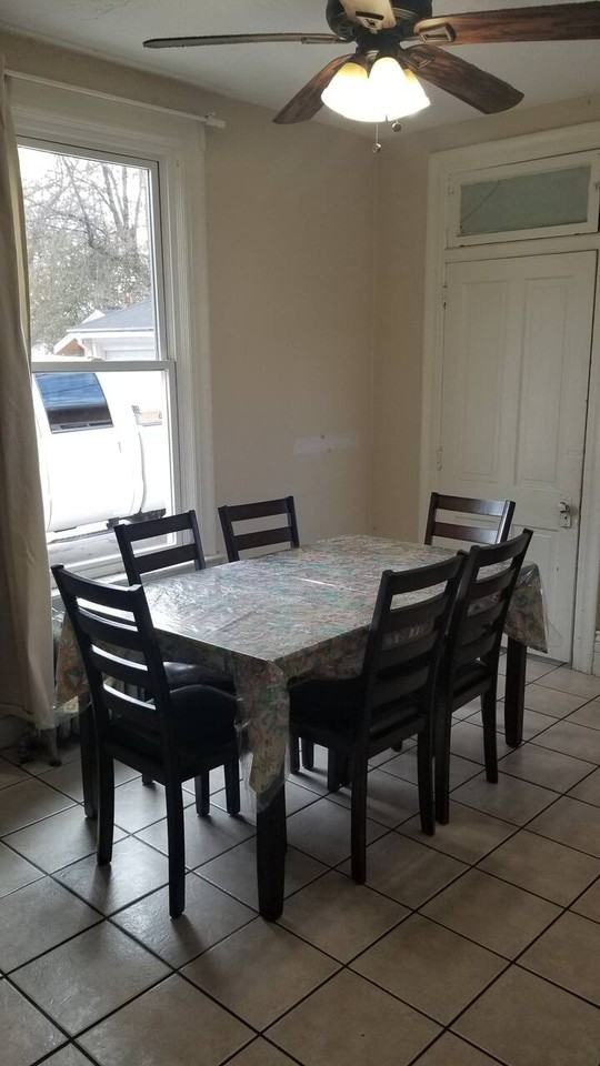 216 S 500 E #216 - Photo 7 of 7