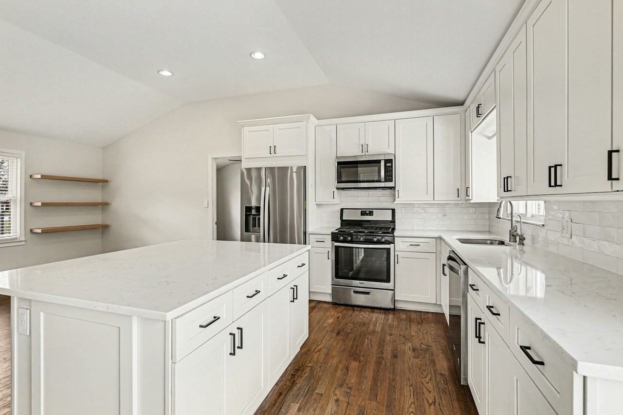 3087 Prestwick Place - Photo 6 of 17