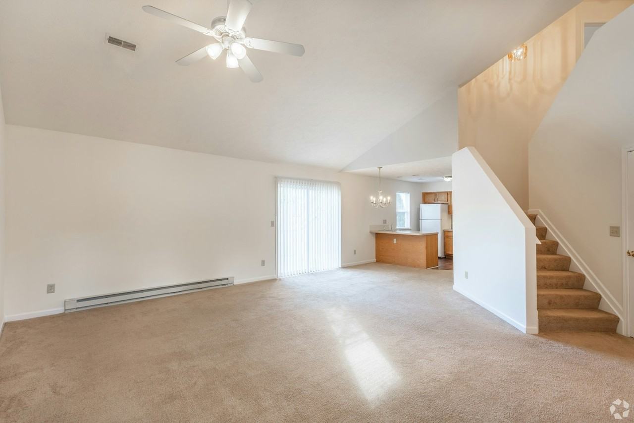 24 Lightning Lane - Photo 3 of 11