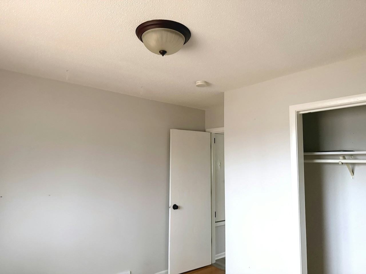 1541 Birmingham Street - Photo 2 of 8