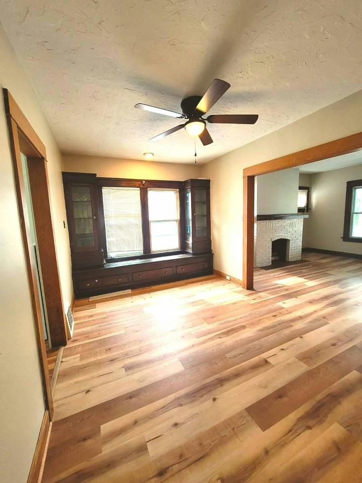 1303 Lakeland Avenue, Unit 1303 - Photo 7 of 19