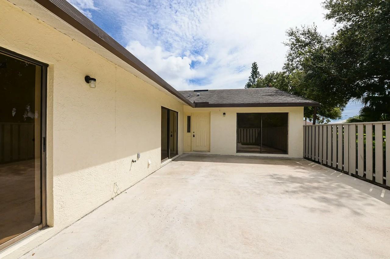 1547 Pheasant Walk - Photo 6 of 25