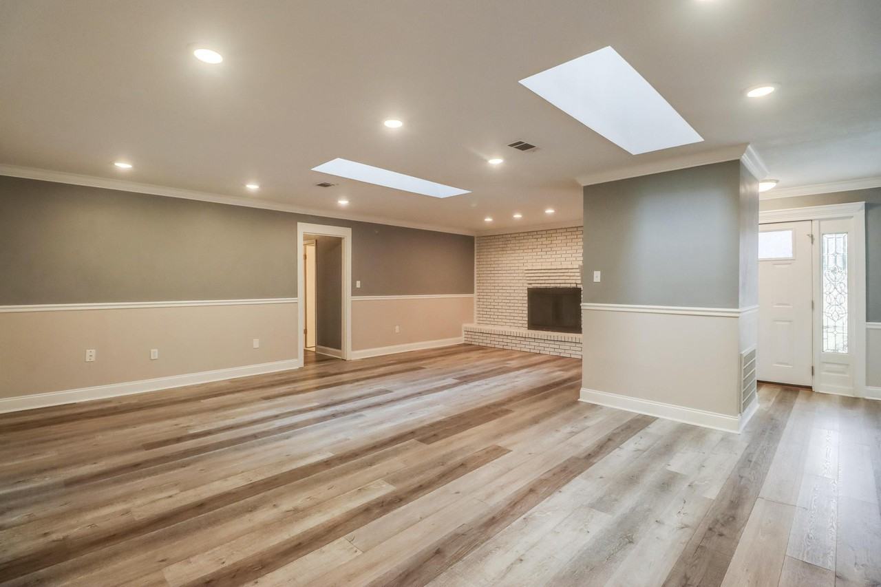 15744 Parkwood Dr S #1 - Photo 5 of 22