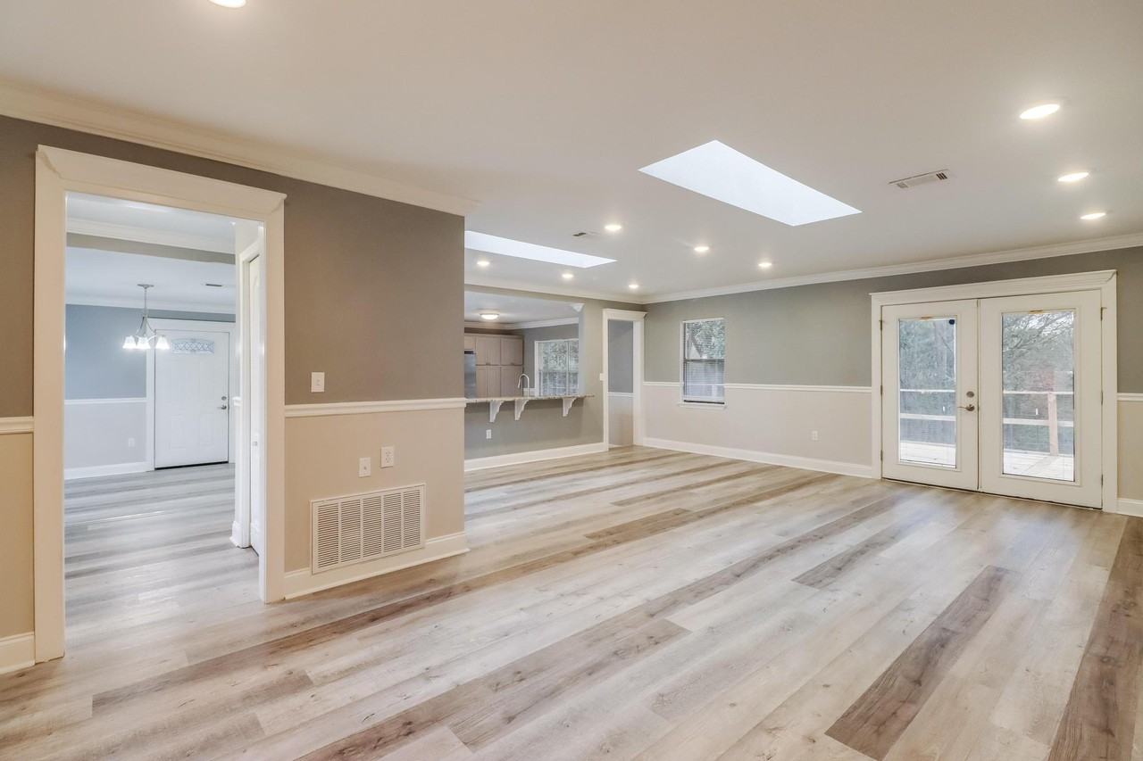 15744 Parkwood Dr S #1 - Photo 6 of 22