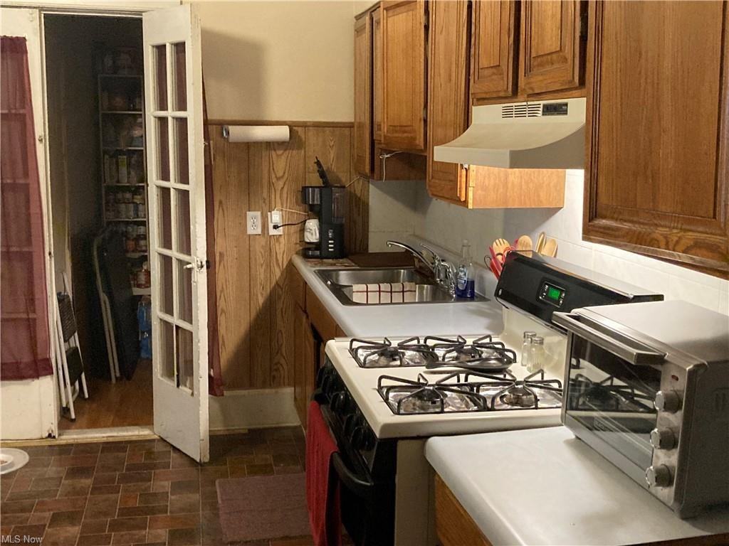 235 N 10th St - Photo 6 of 12