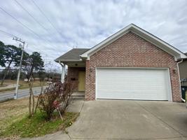 featured image of 1 Fair Hill Cir #1