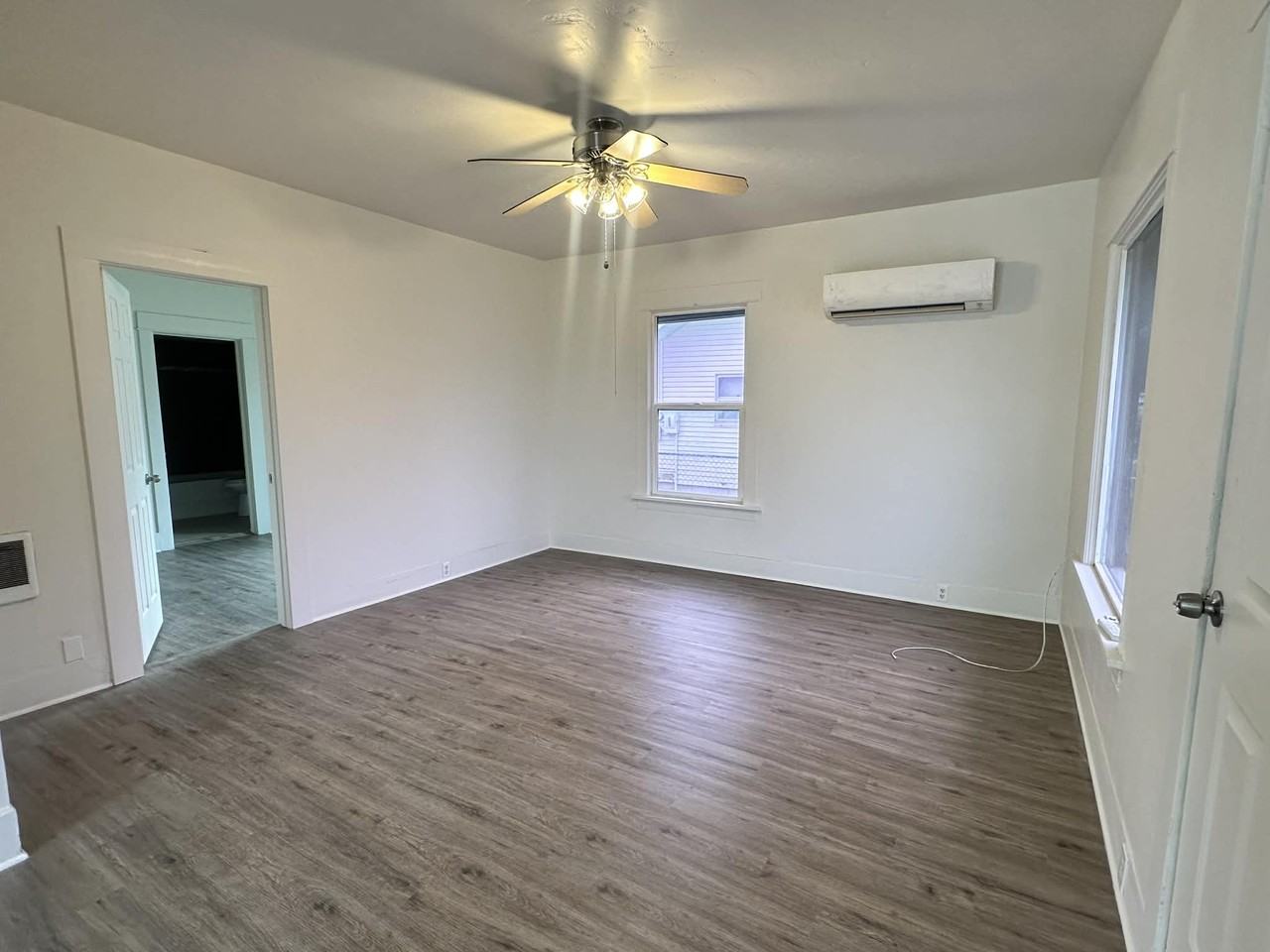 906 B St #1 - Photo 2 of 24