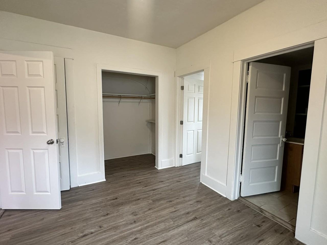 906 B St #1 - Photo 5 of 24